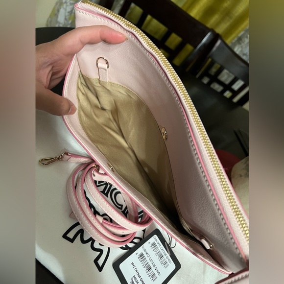 MCM Visetos Original Pouch - Picture 4 of 11